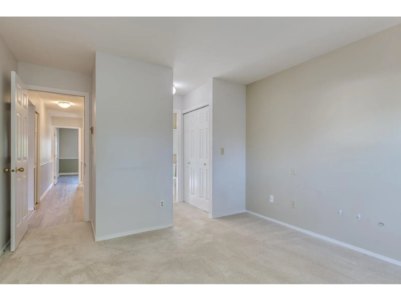 56 6467 197 STREET