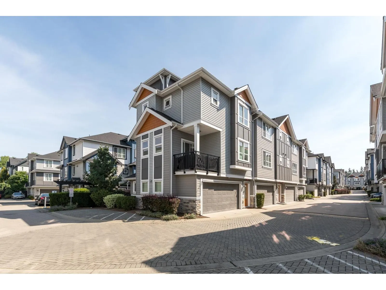 37 20856 76 AVENUE