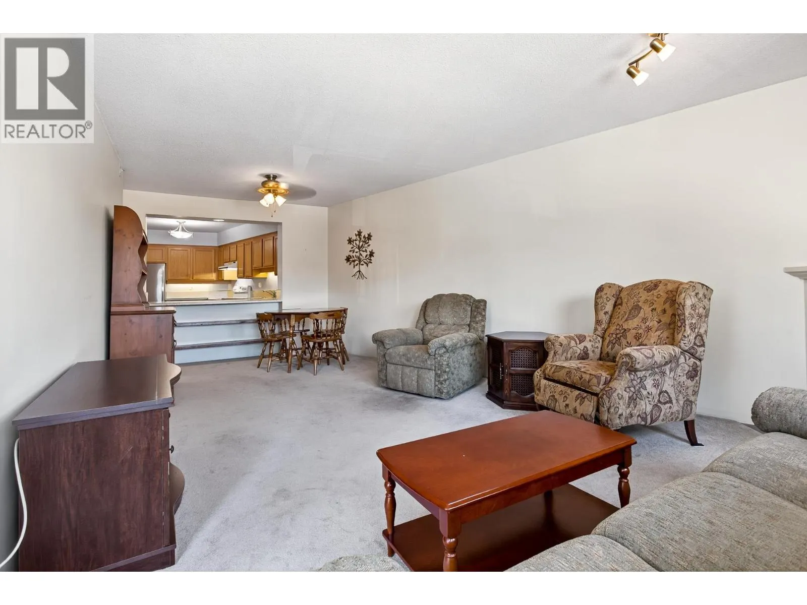 403 2973 BURLINGTON DRIVE