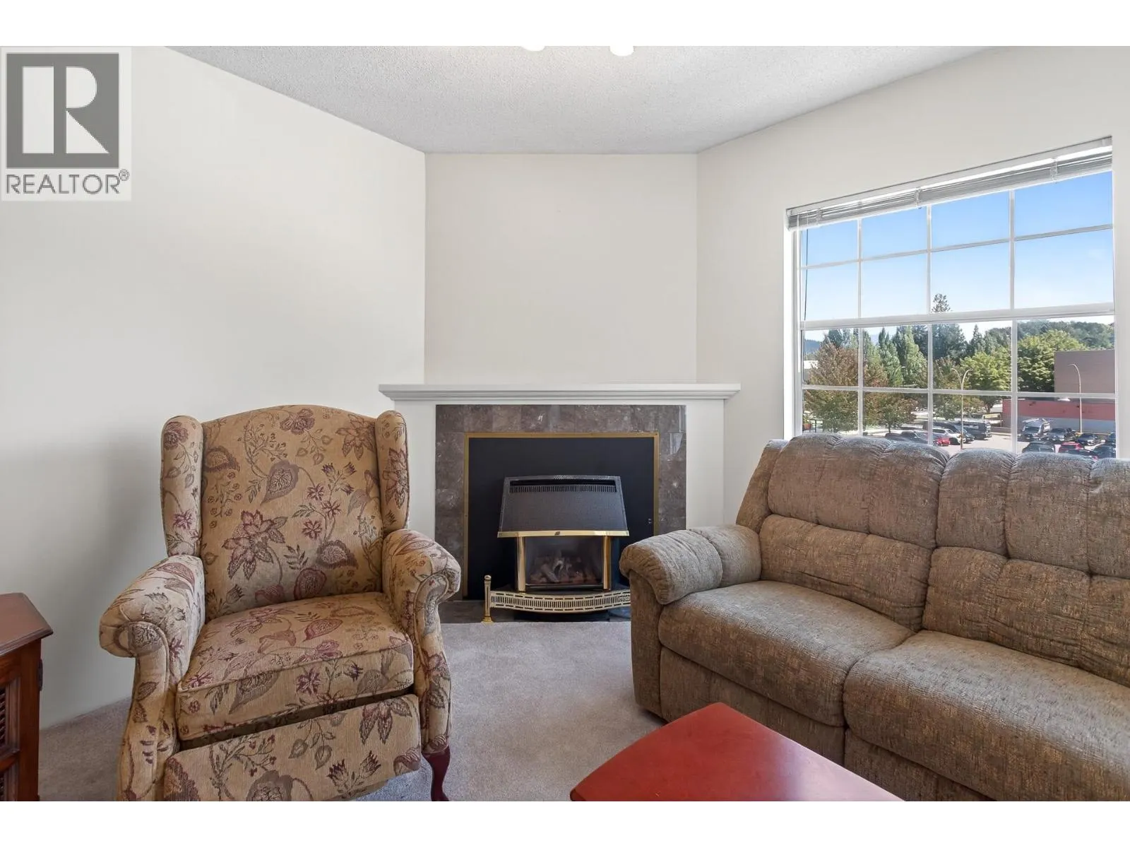 403 2973 BURLINGTON DRIVE