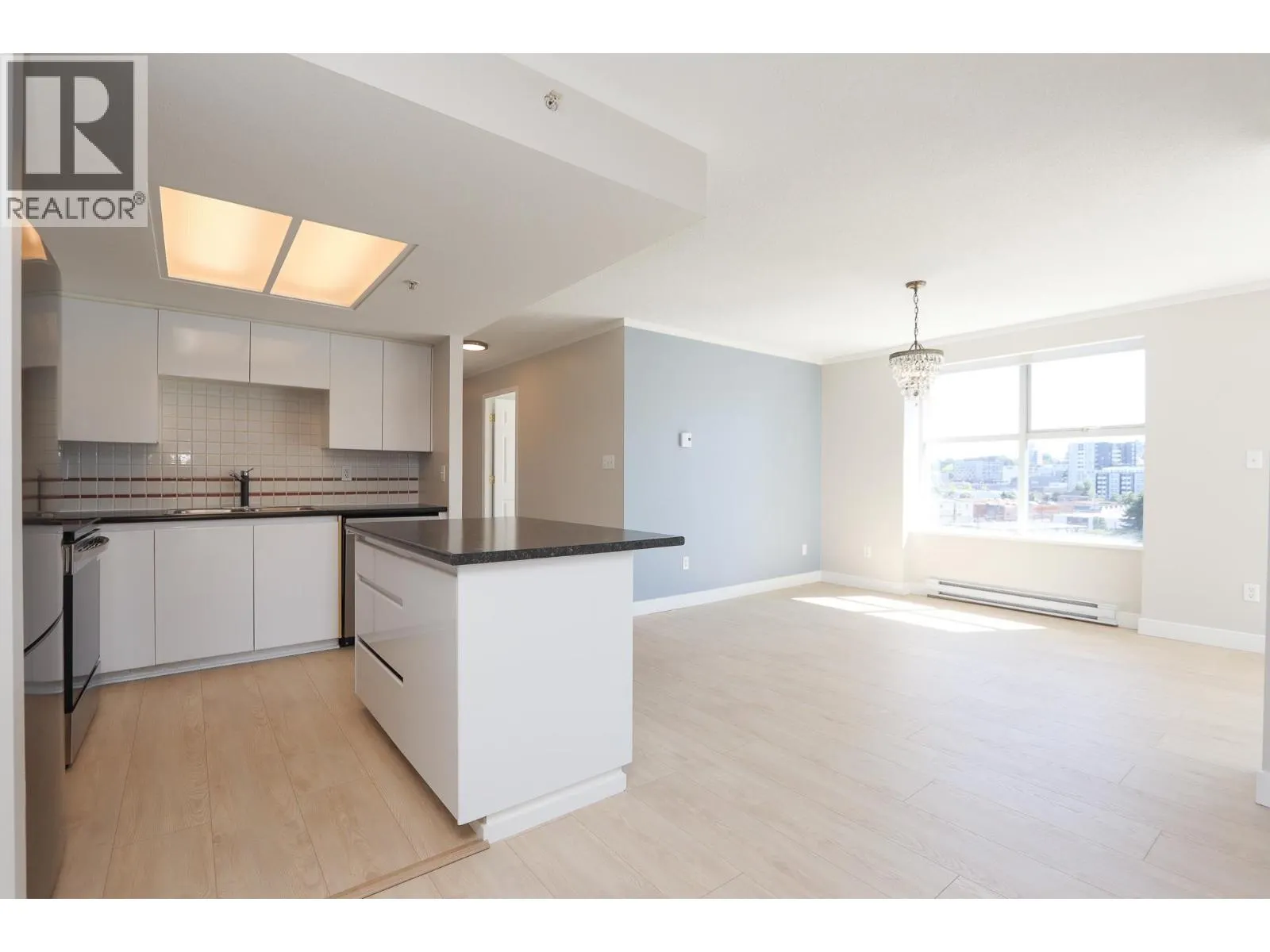 605 1255 MAIN STREET