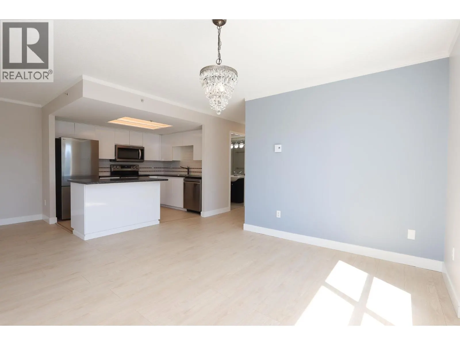 605 1255 MAIN STREET