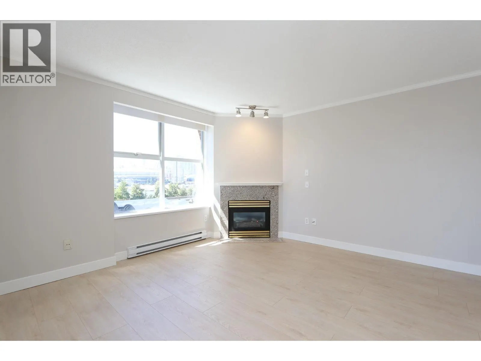 605 1255 MAIN STREET