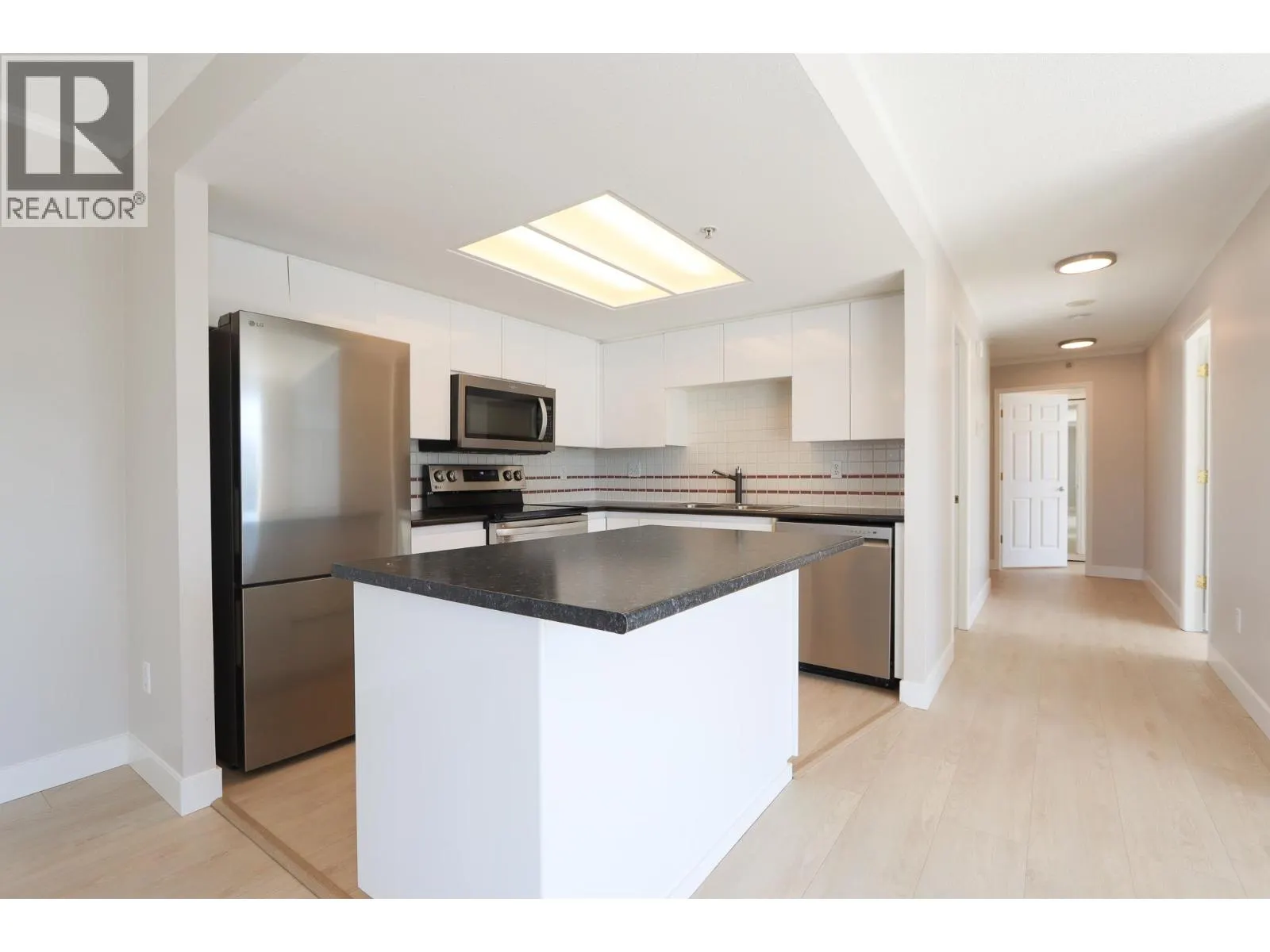 605 1255 MAIN STREET