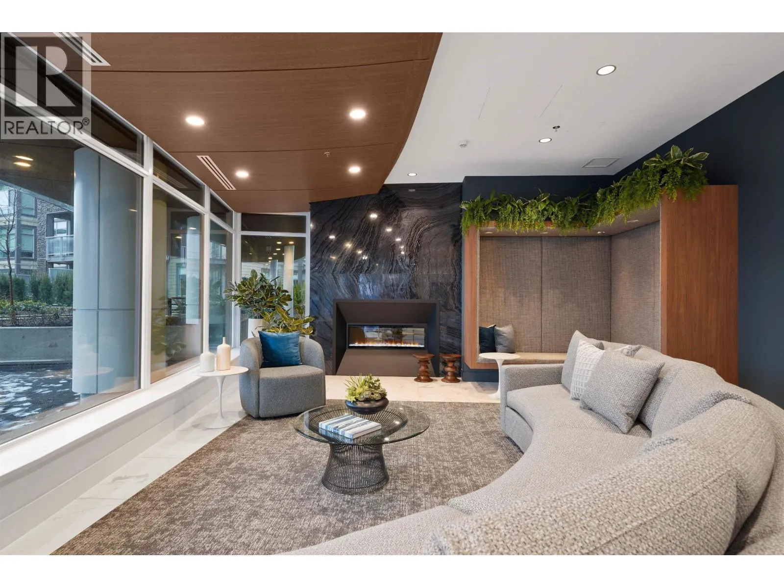 1601 7683 PARK CRESCENT