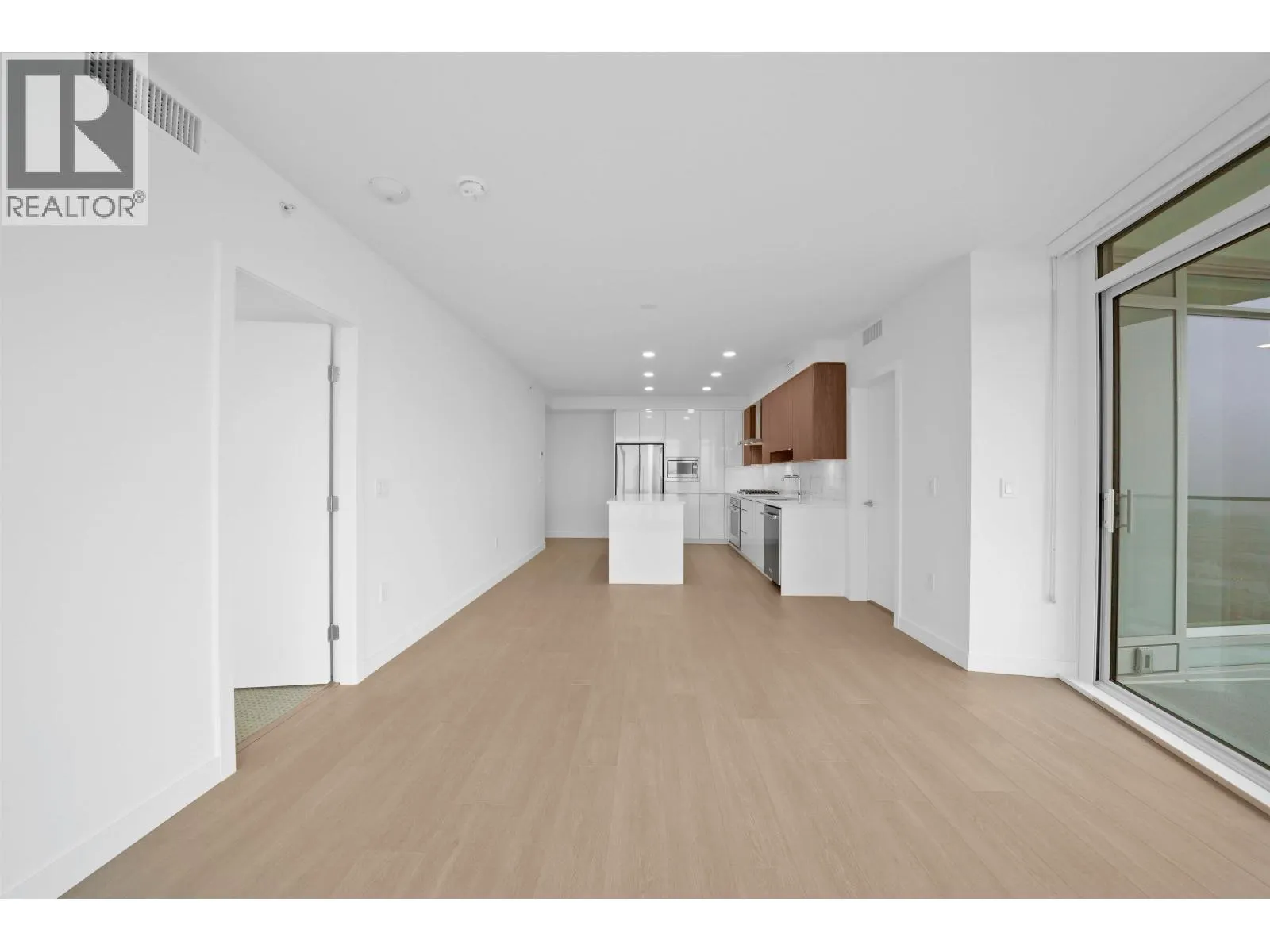 1601 7683 PARK CRESCENT