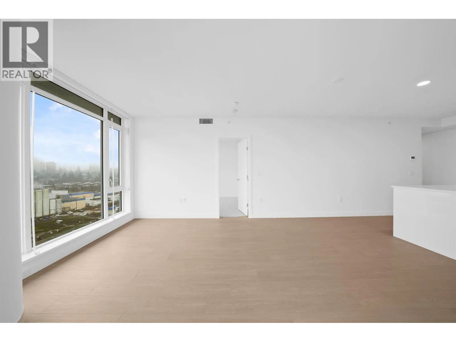 1601 7683 PARK CRESCENT