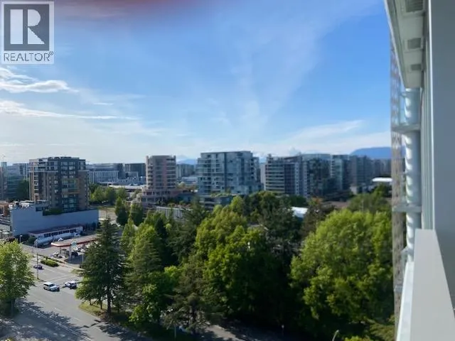 1706 8288 GRANVILLE AVENUE