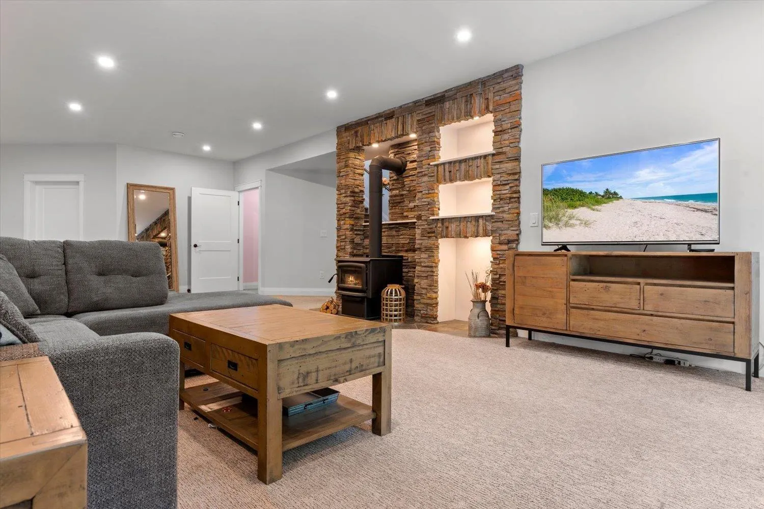 10457 WOODROSE PLACE|Popkum