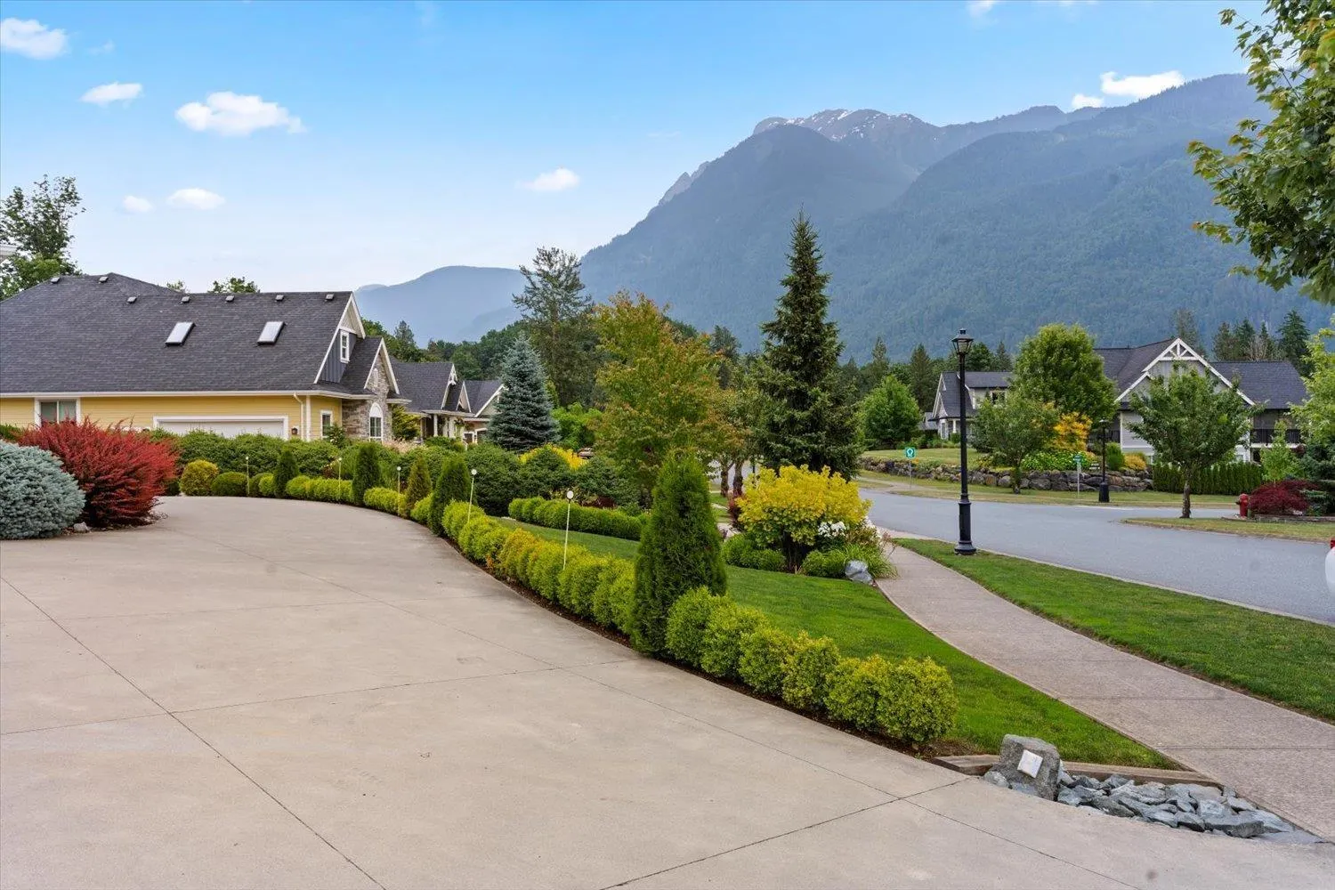 10457 WOODROSE PLACE|Popkum