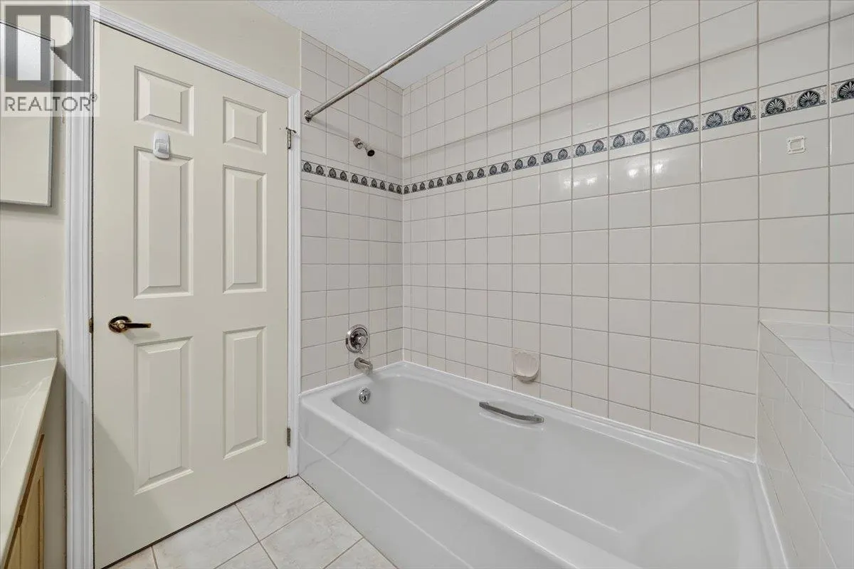 358 8611 ACKROYD ROAD