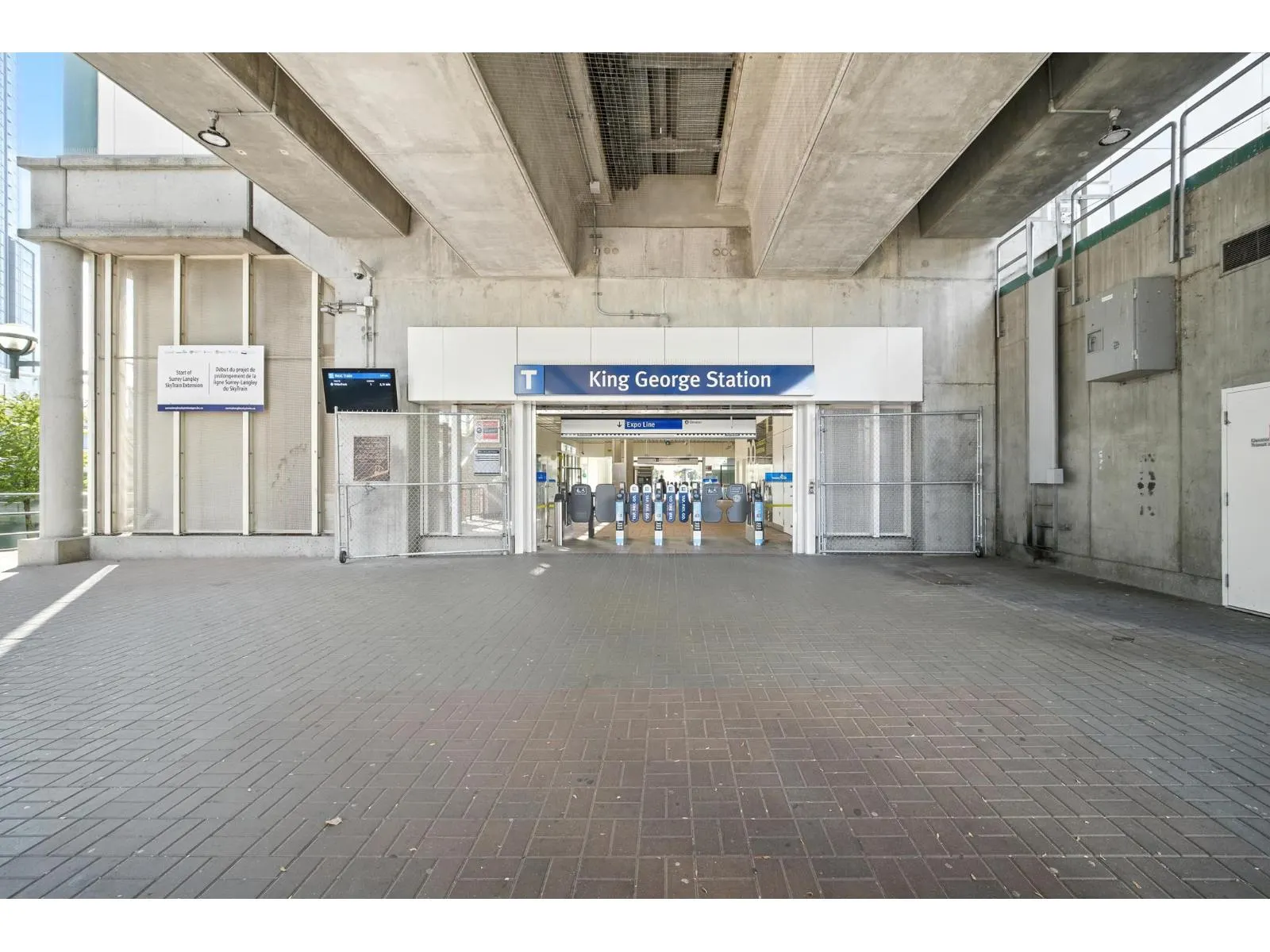 1504 9887 WHALLEY BOULEVARD