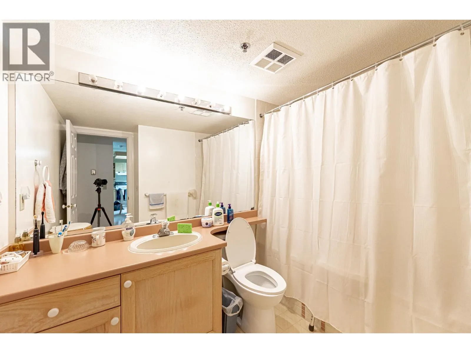 310 6737 STATION HILL COURT