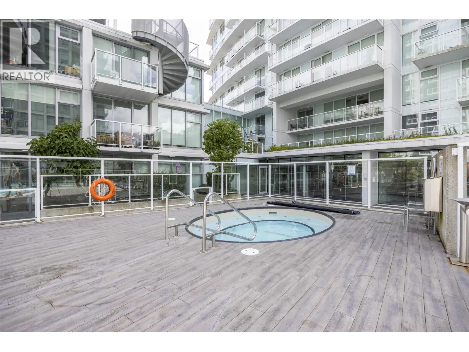1709 2221 E 30 AVENUE