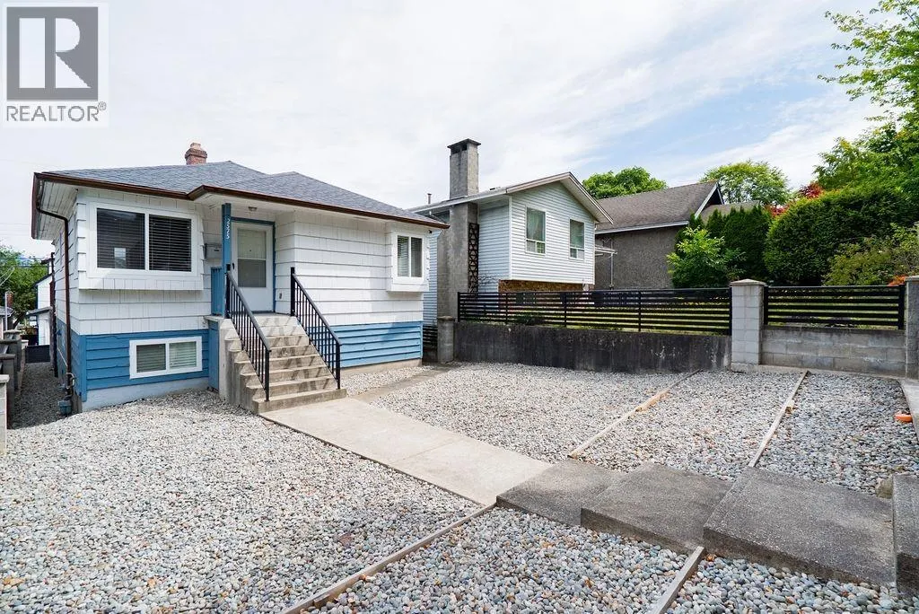 2575 E 29TH AVENUE