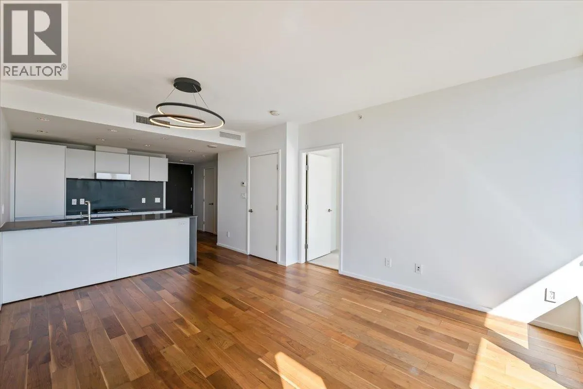 1507 8555 GRANVILLE STREET