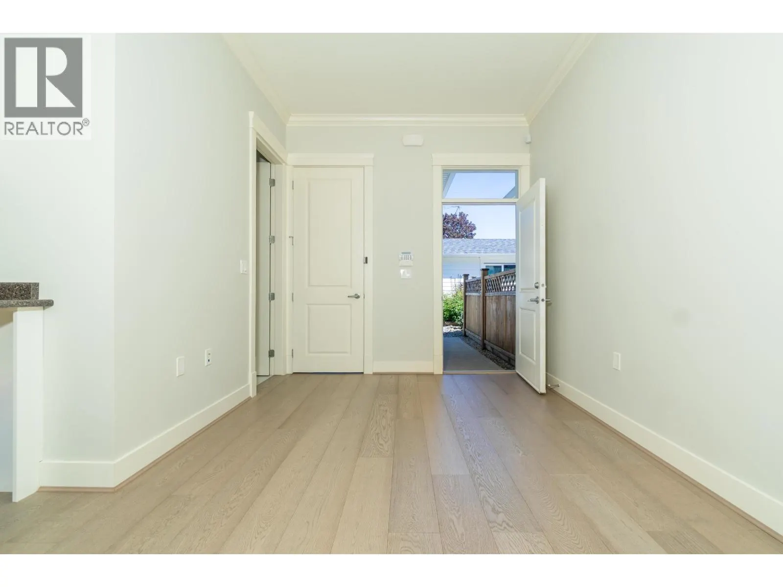 4289 PARKER STREET