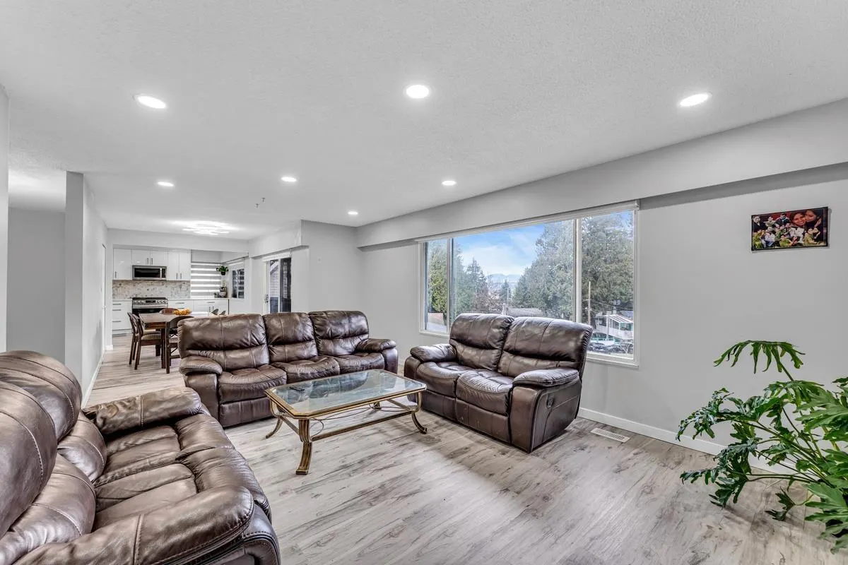 8453 KARR PLACE