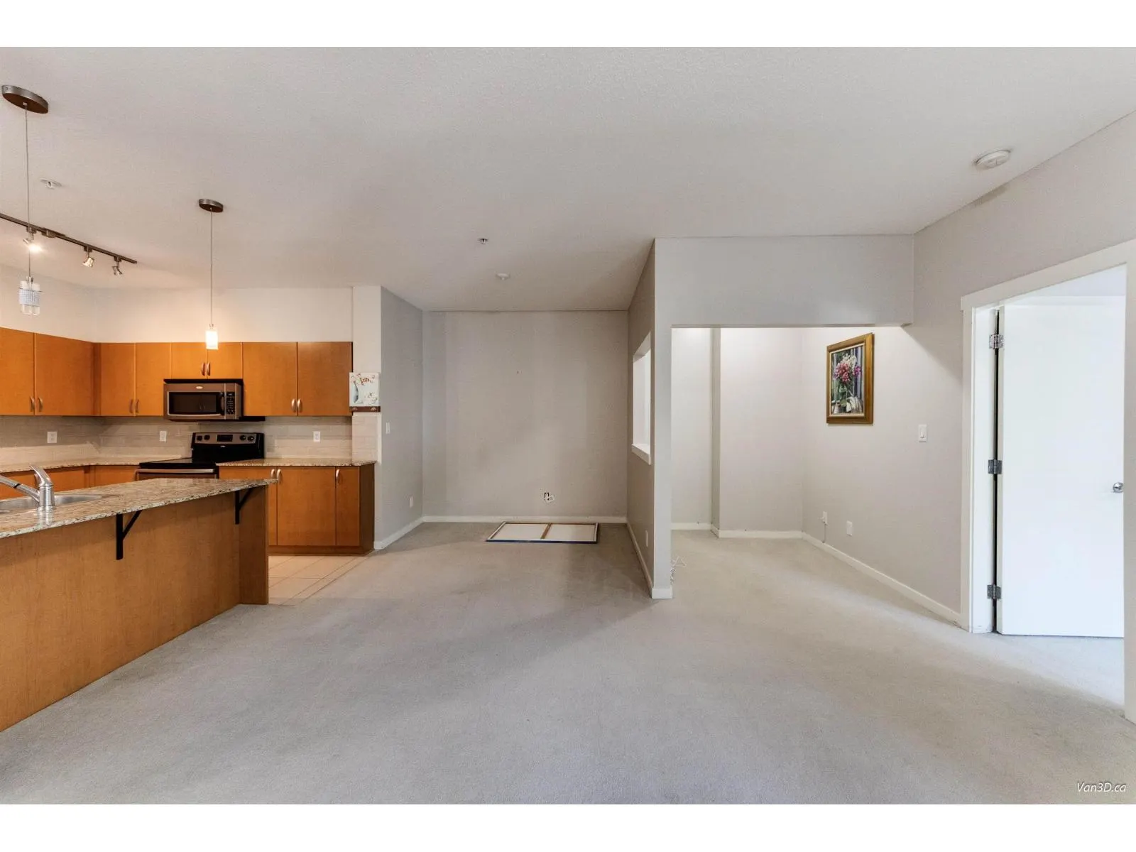 427 13733 107A AVENUE