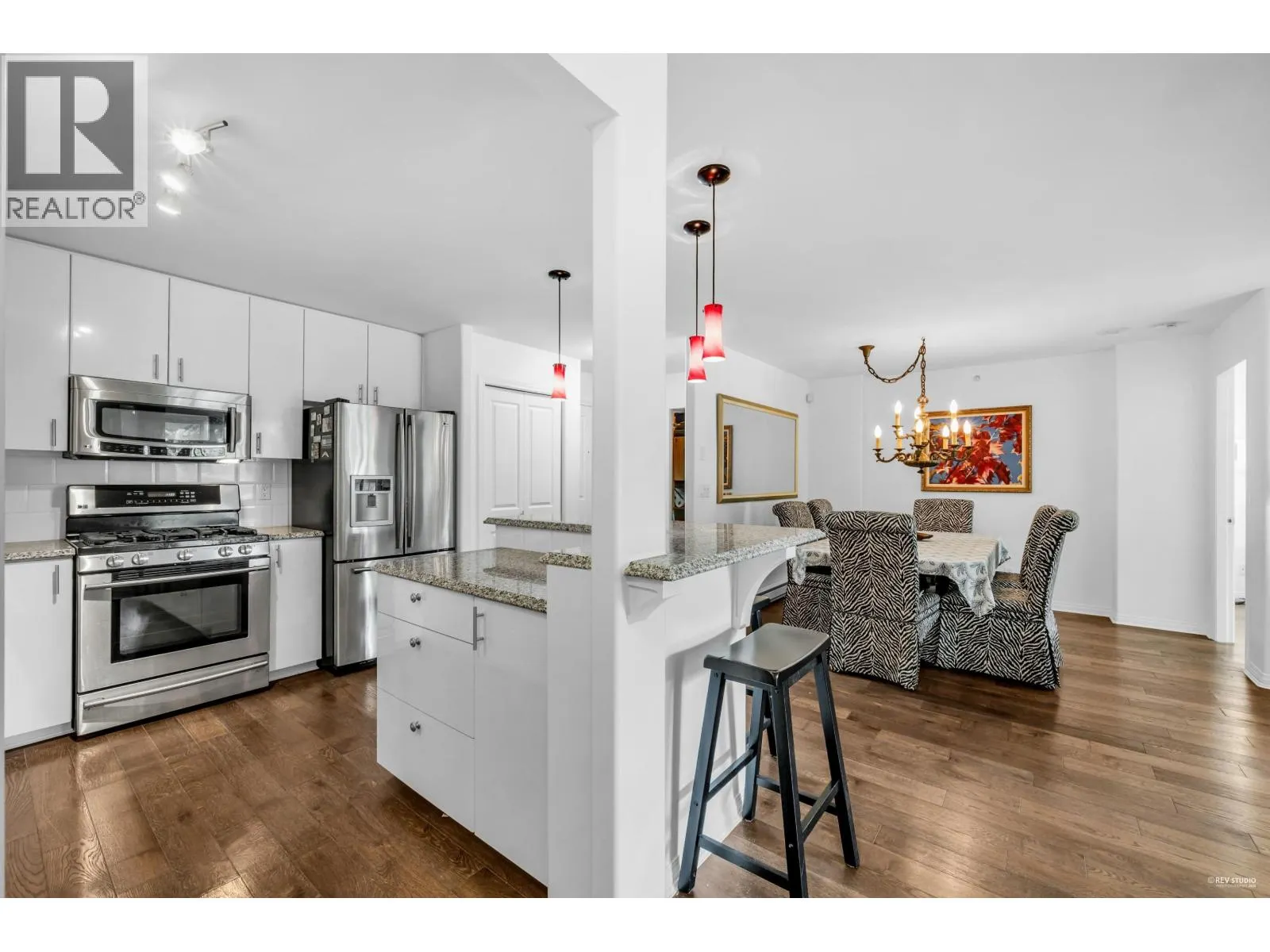 408 7080 ST. ALBANS ROAD