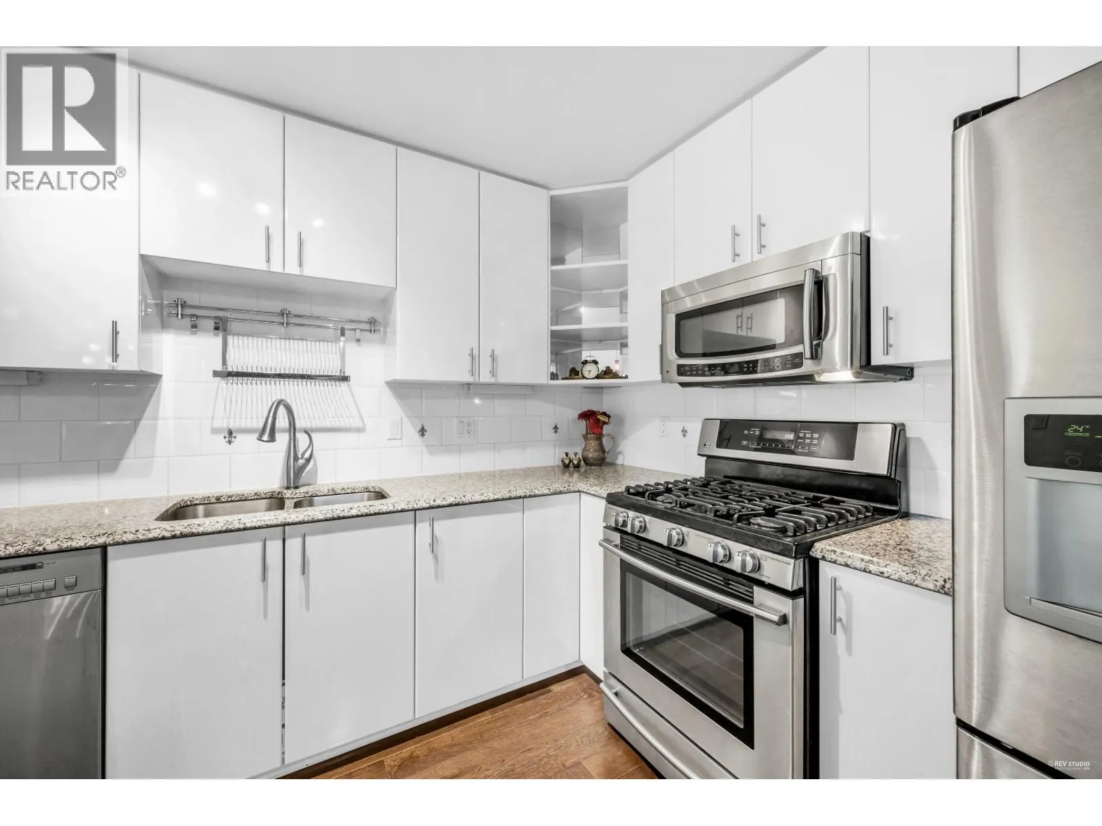408 7080 ST. ALBANS ROAD