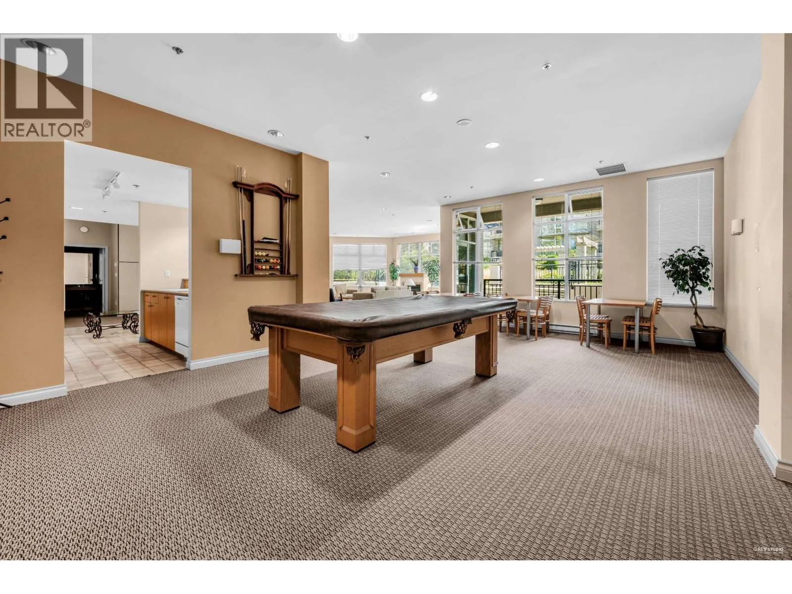 408 7080 ST. ALBANS ROAD