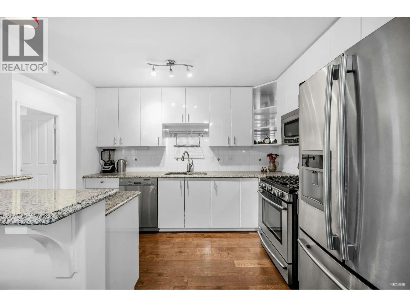 408 7080 ST. ALBANS ROAD