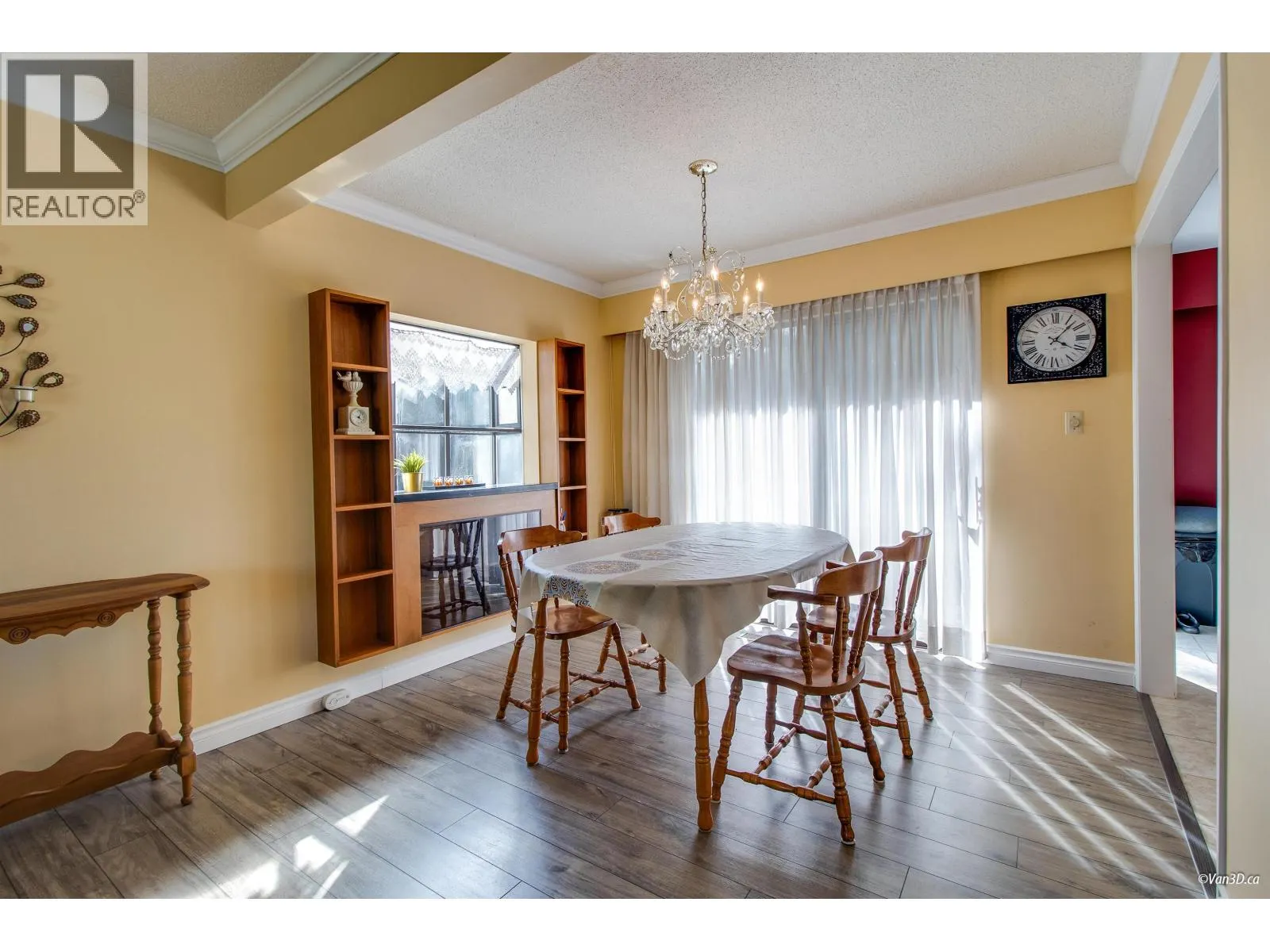 3497 HASTINGS STREET