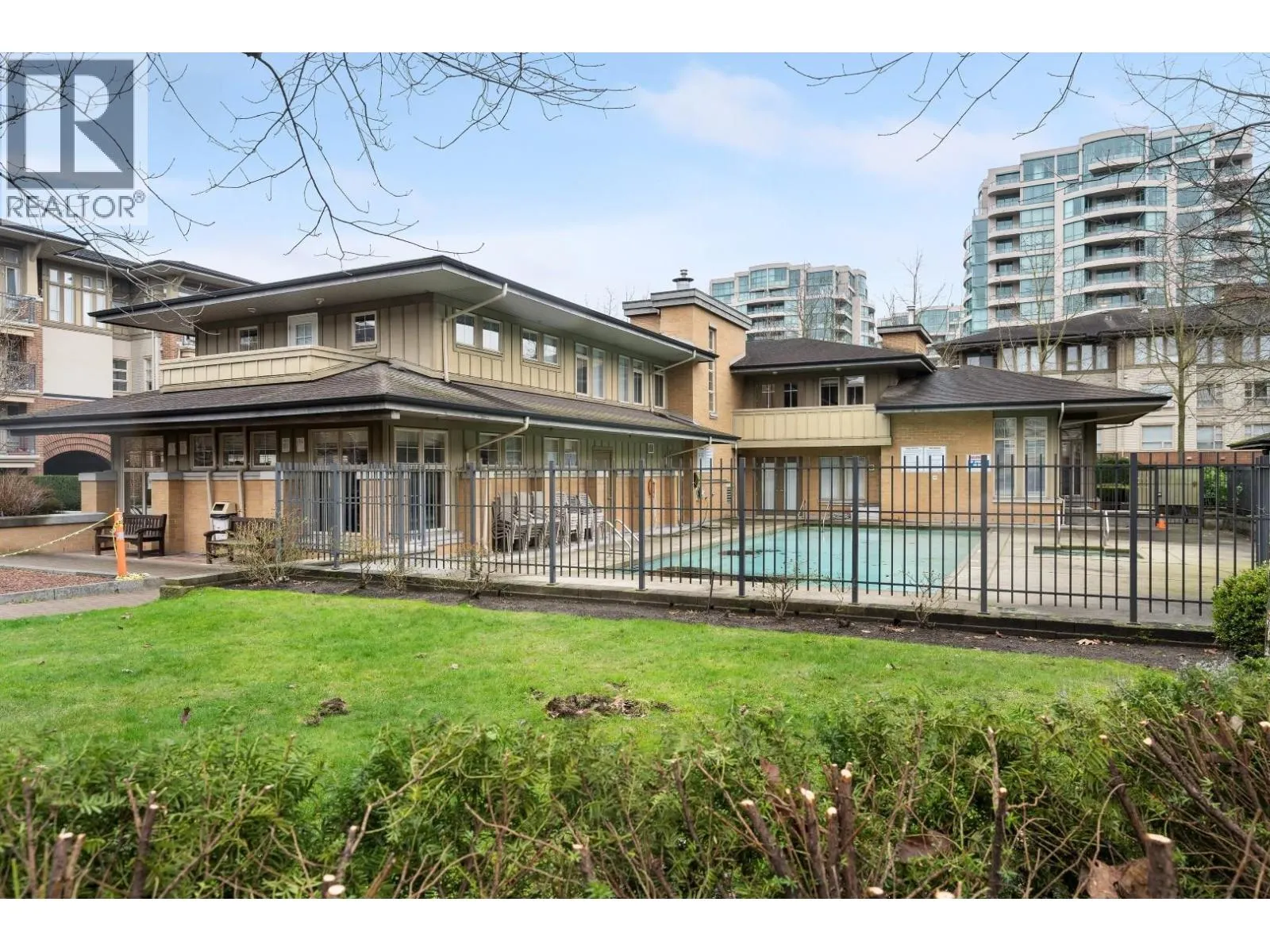 1415 5115 GARDEN CITY ROAD