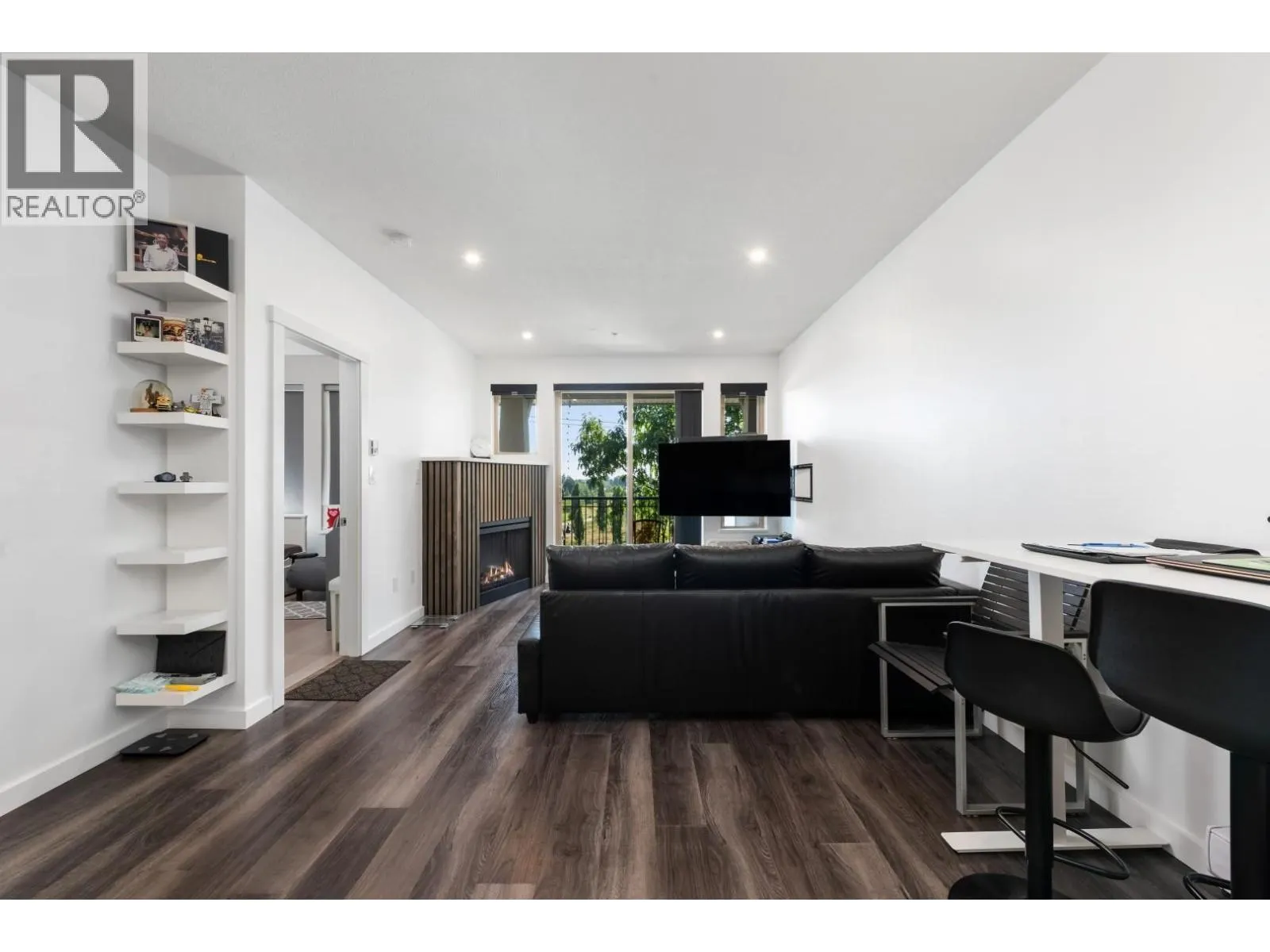 1415 5115 GARDEN CITY ROAD