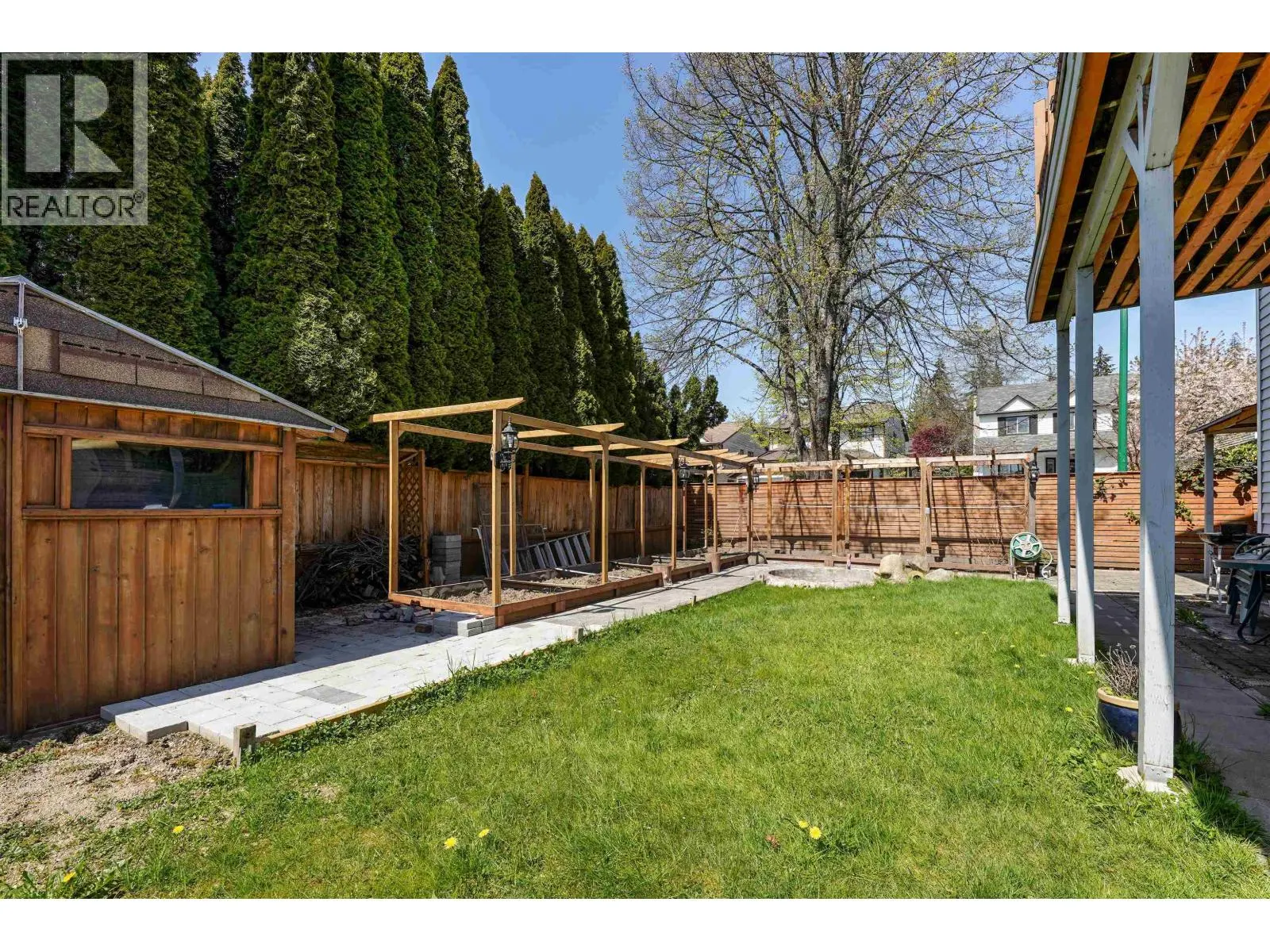 883 NAIRN COURT