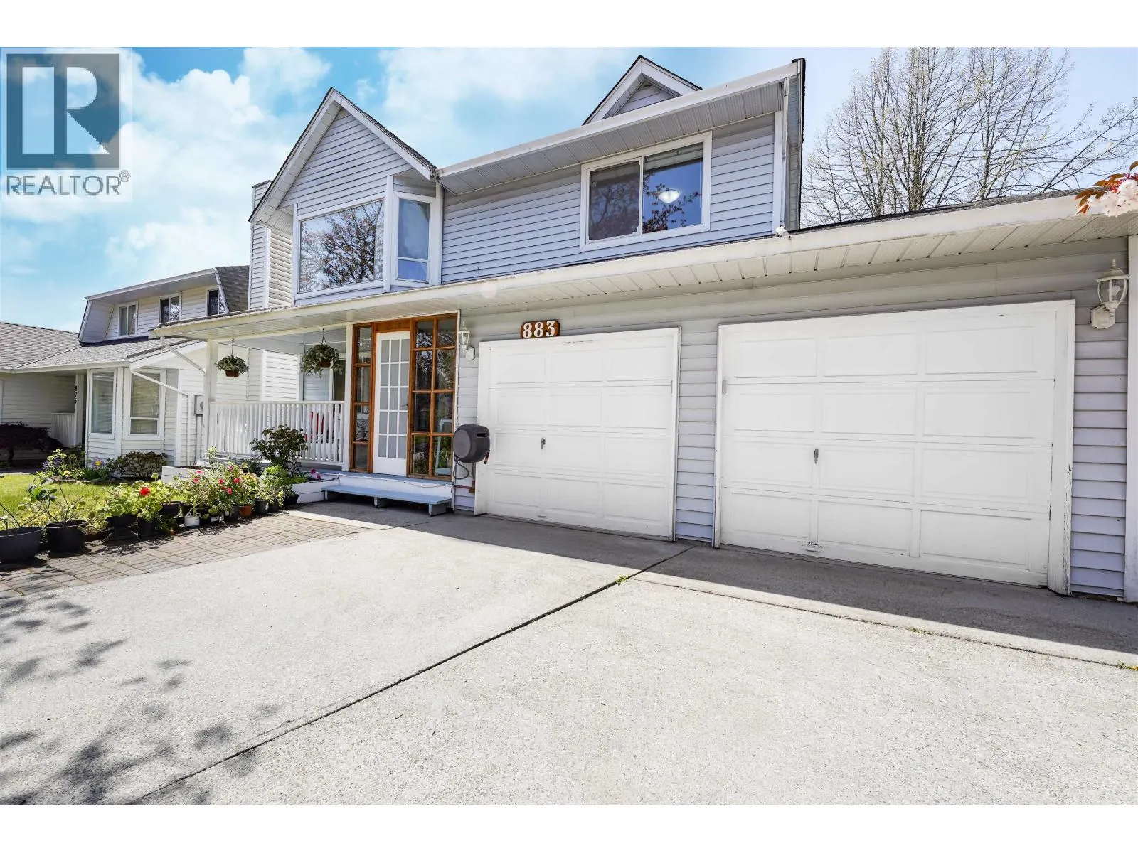 883 NAIRN COURT