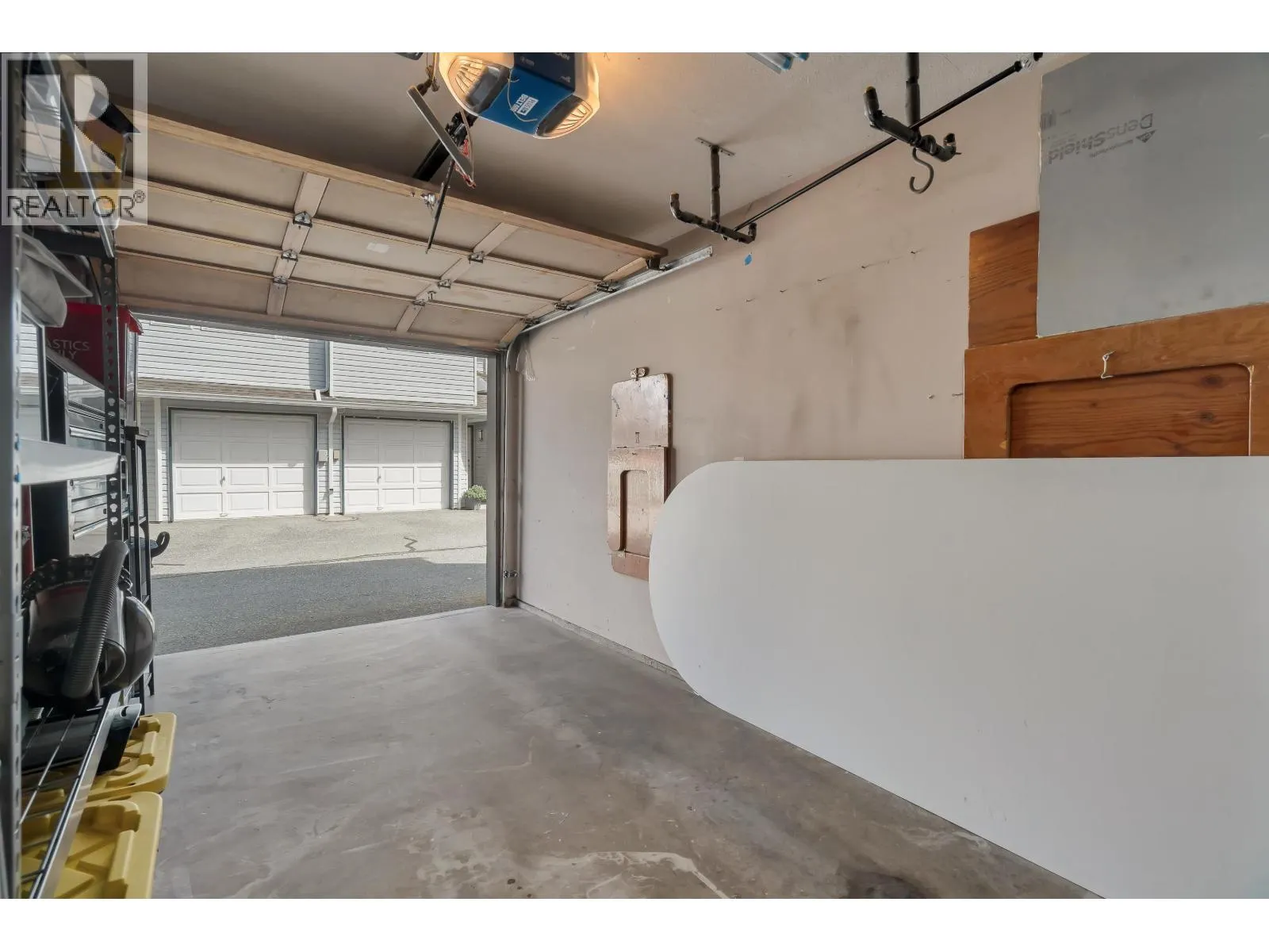 16 20630 118 AVENUE
