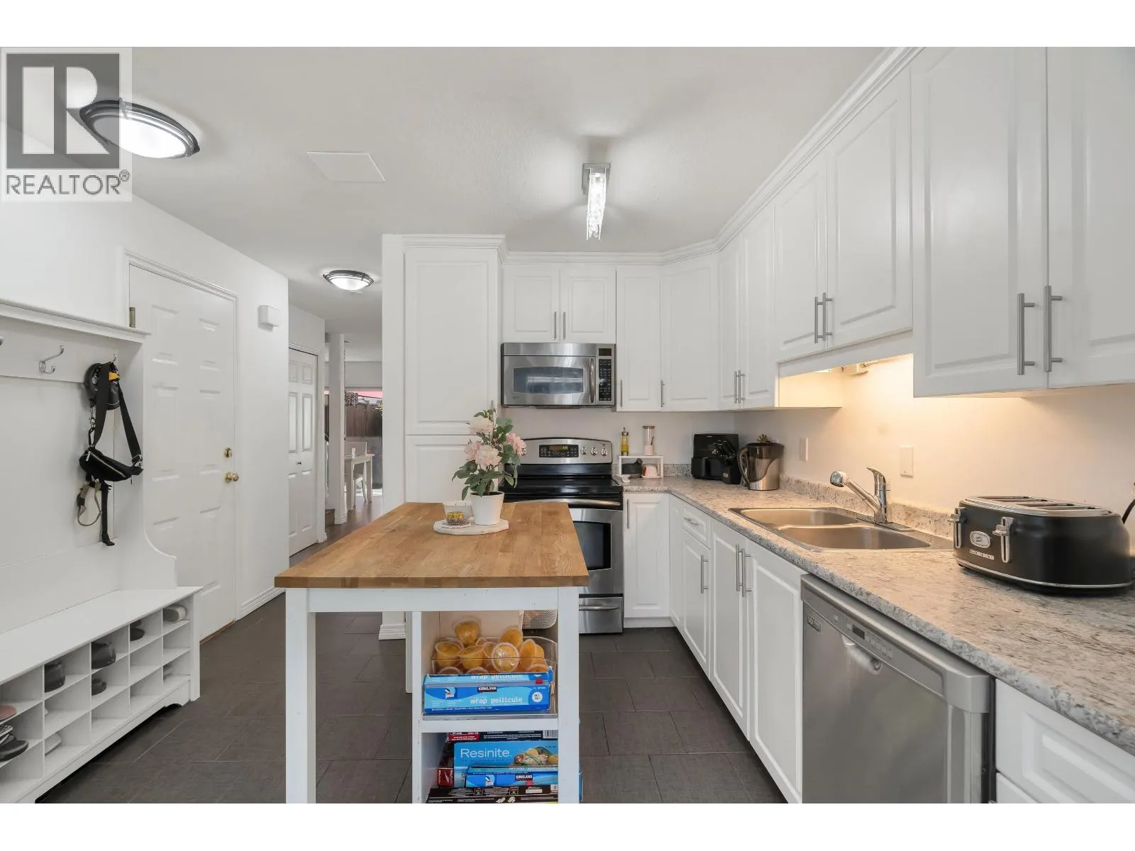 16 20630 118 AVENUE