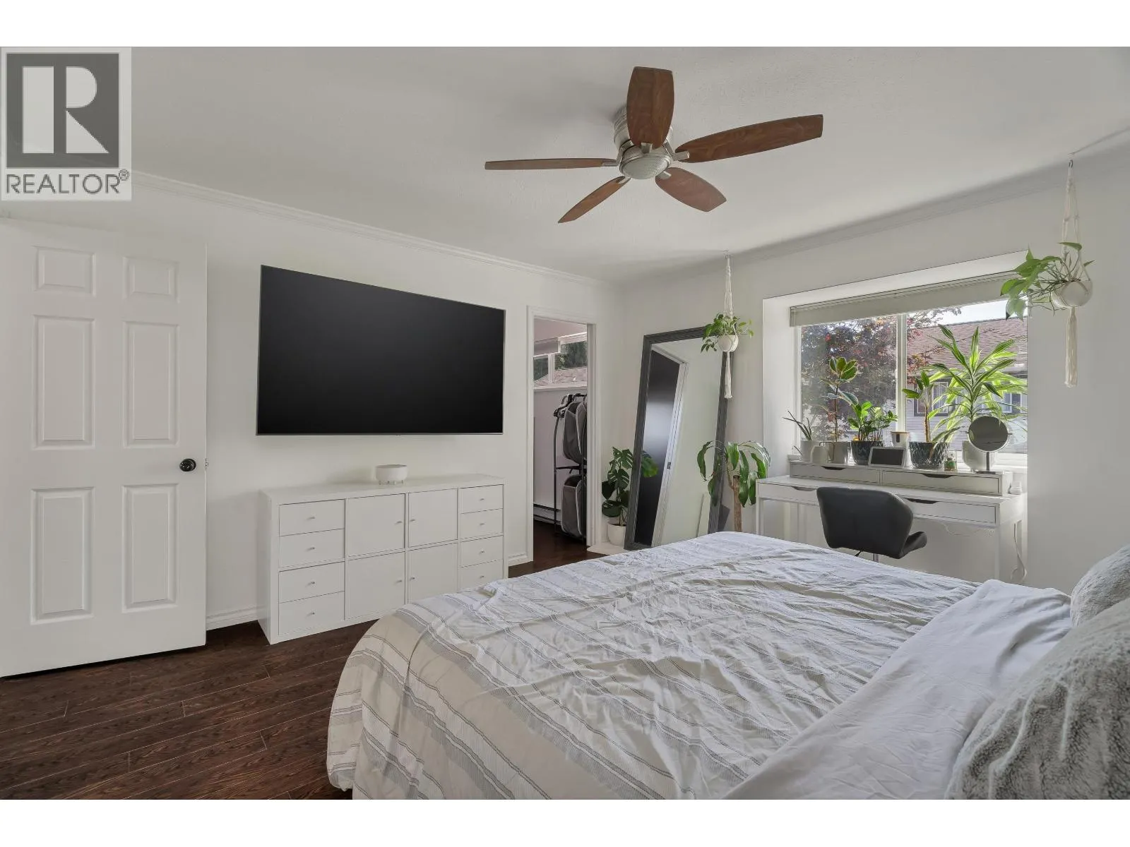16 20630 118 AVENUE