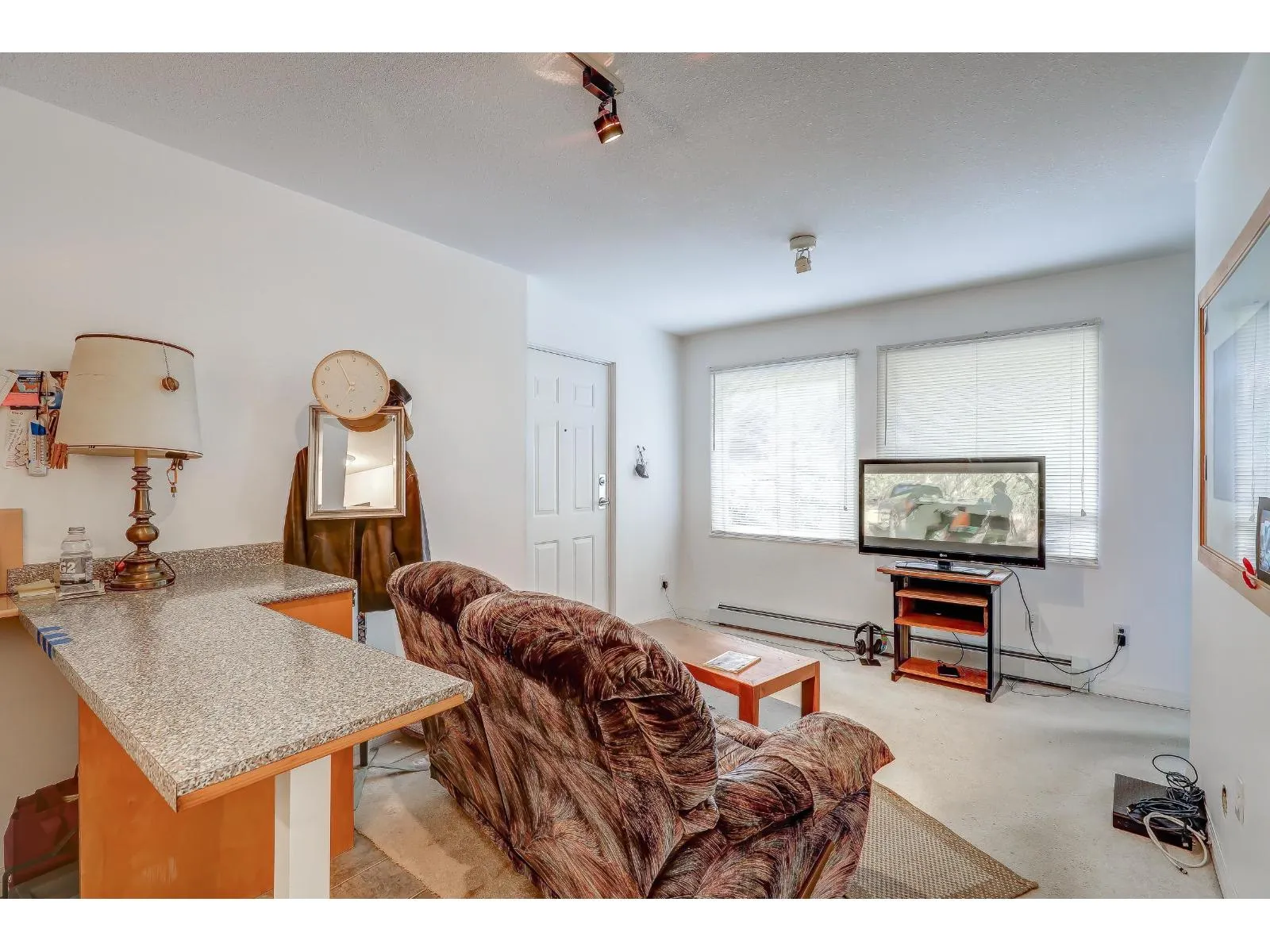 15062 ROYAL AVENUE