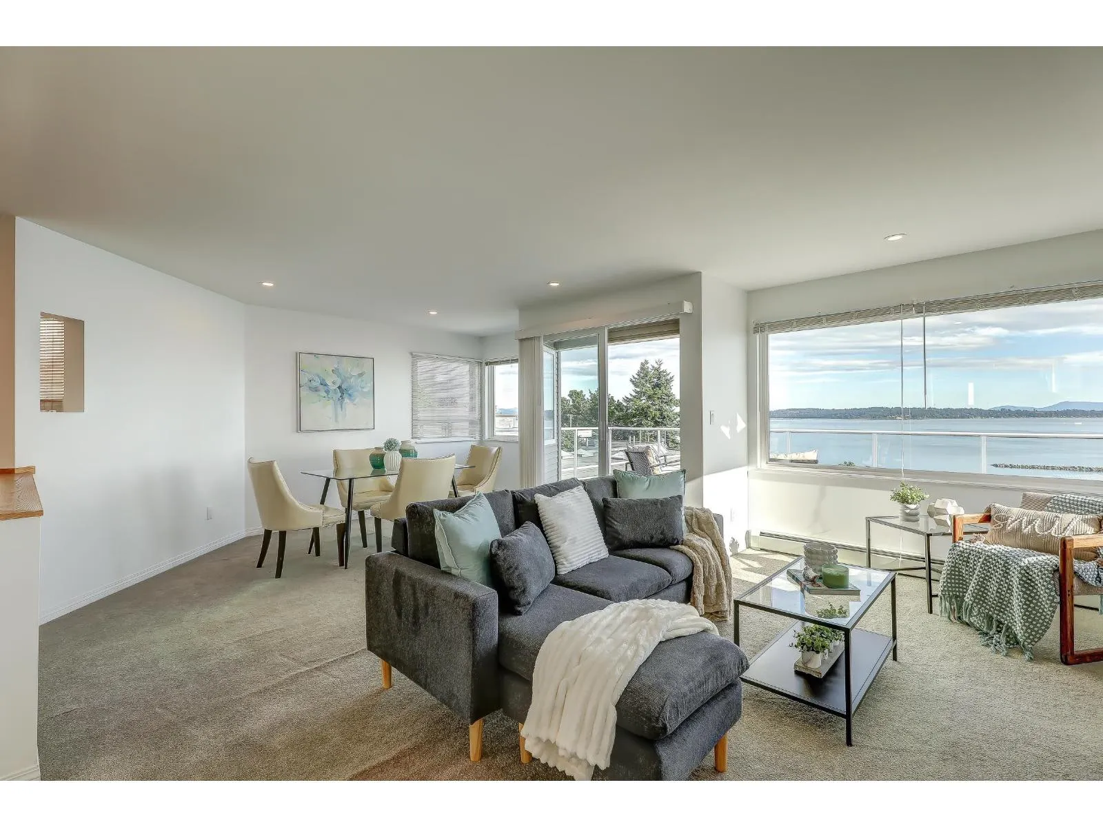 15062 ROYAL AVENUE
