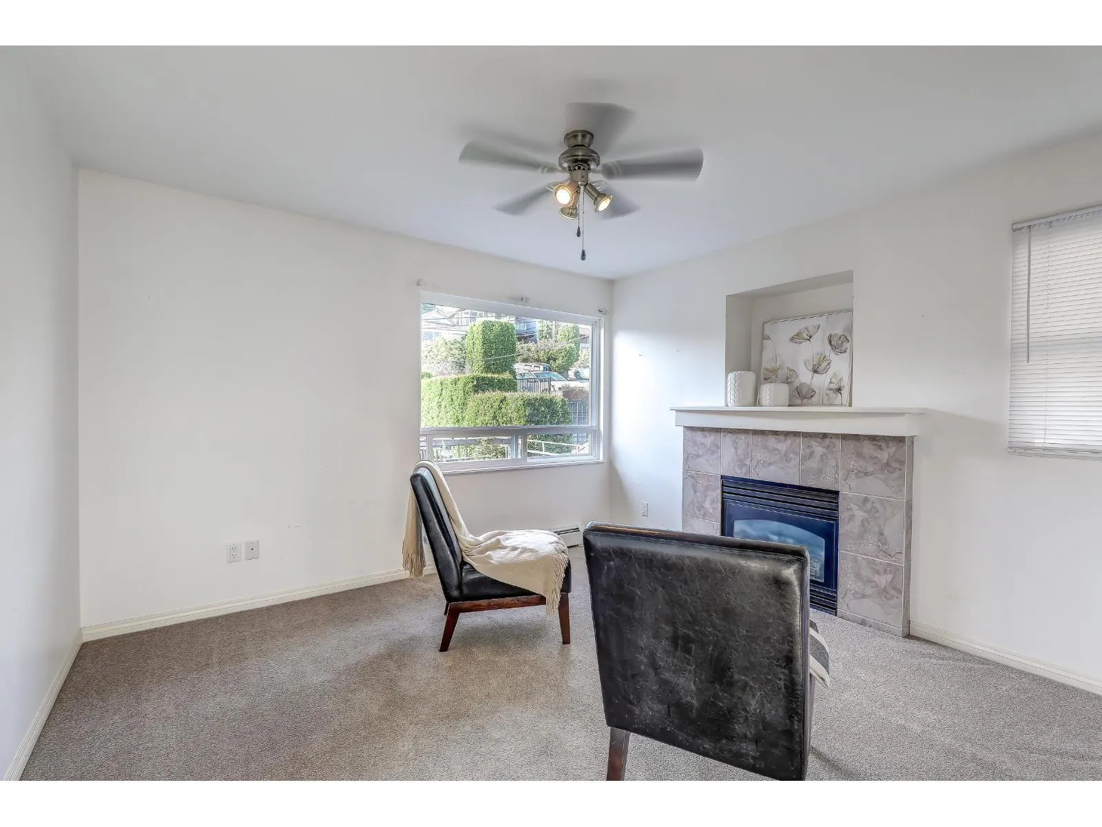 15062 ROYAL AVENUE