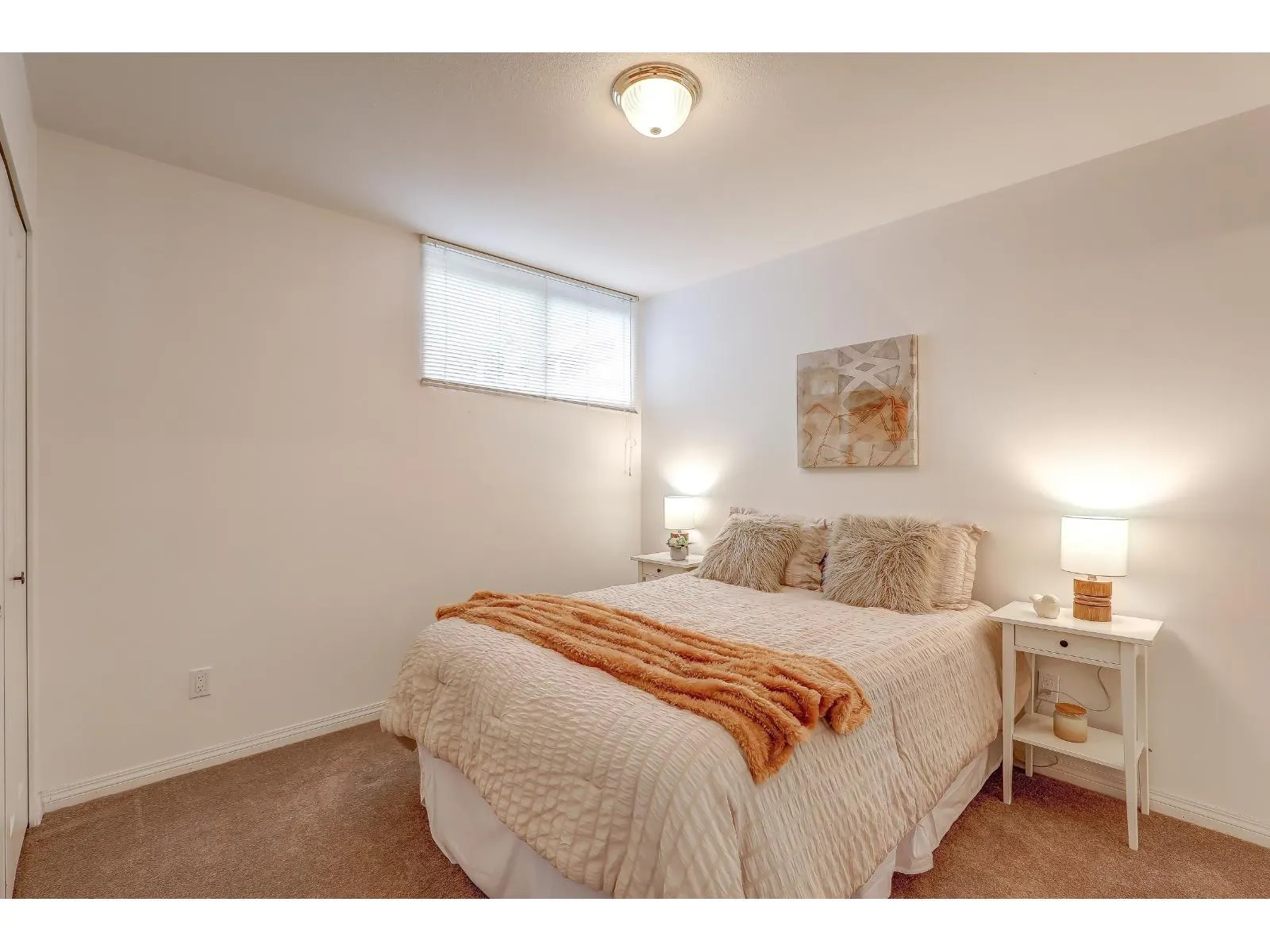 15062 ROYAL AVENUE