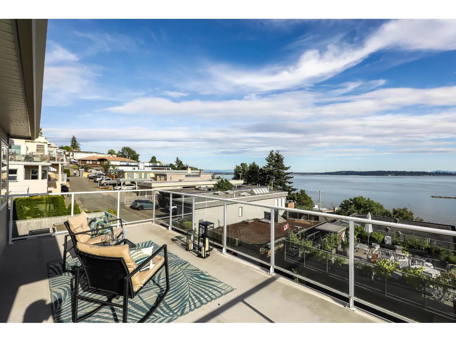 15062 ROYAL AVENUE