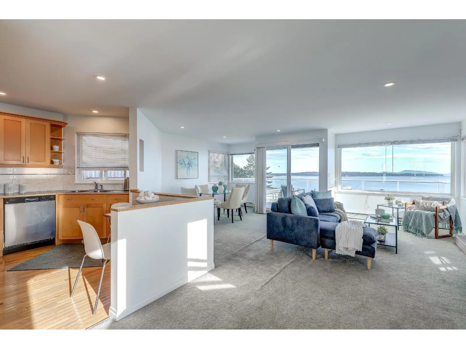 15062 ROYAL AVENUE