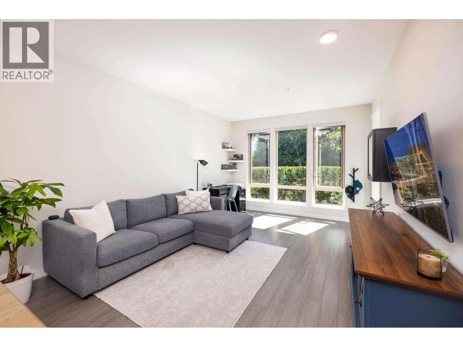 109 2632 LIBRARY LANE