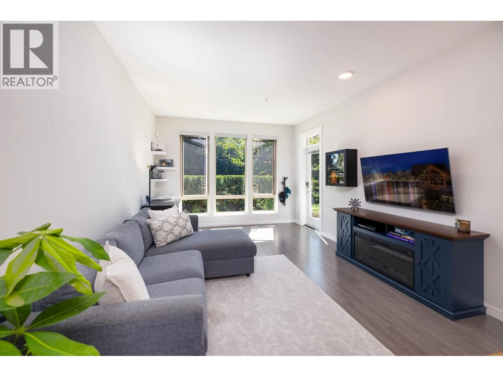 109 2632 LIBRARY LANE