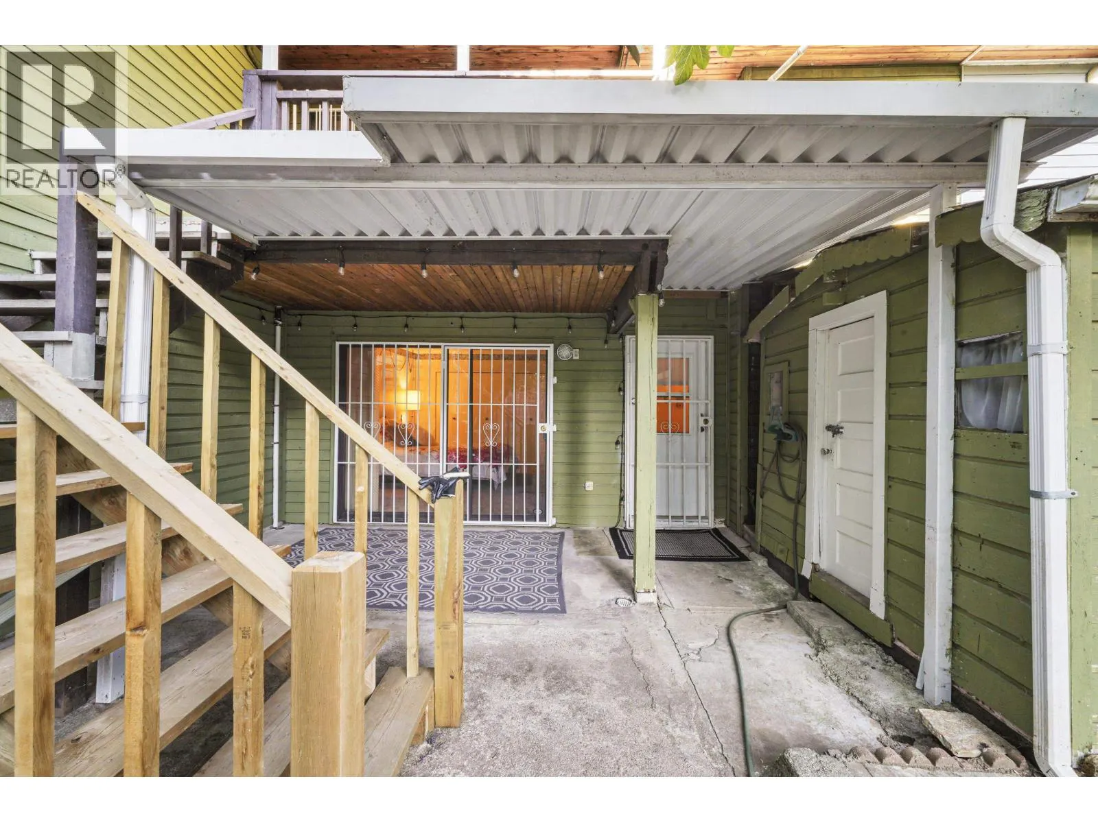 567 CLARE AVENUE