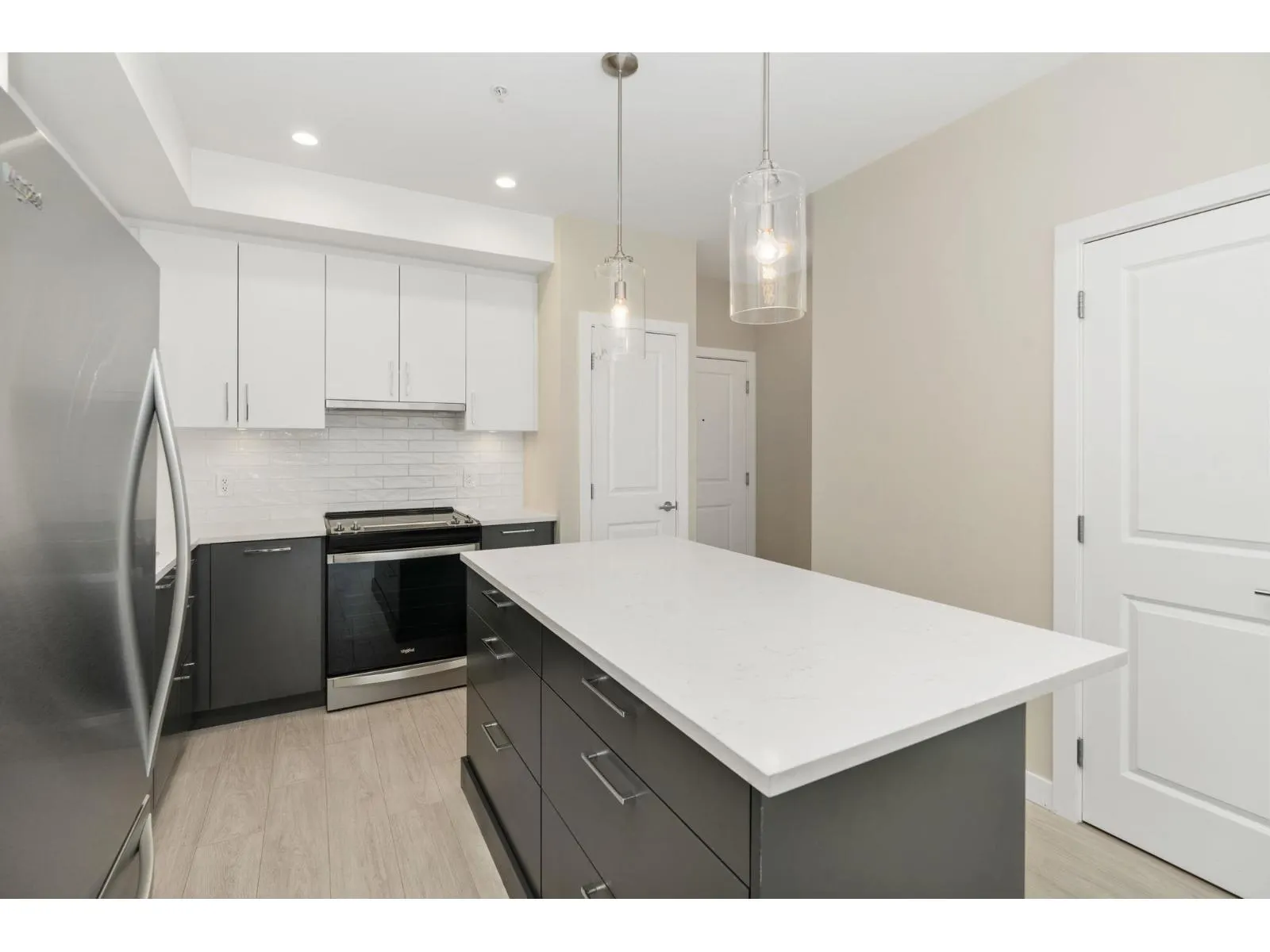 B523 20834 80 AVENUE