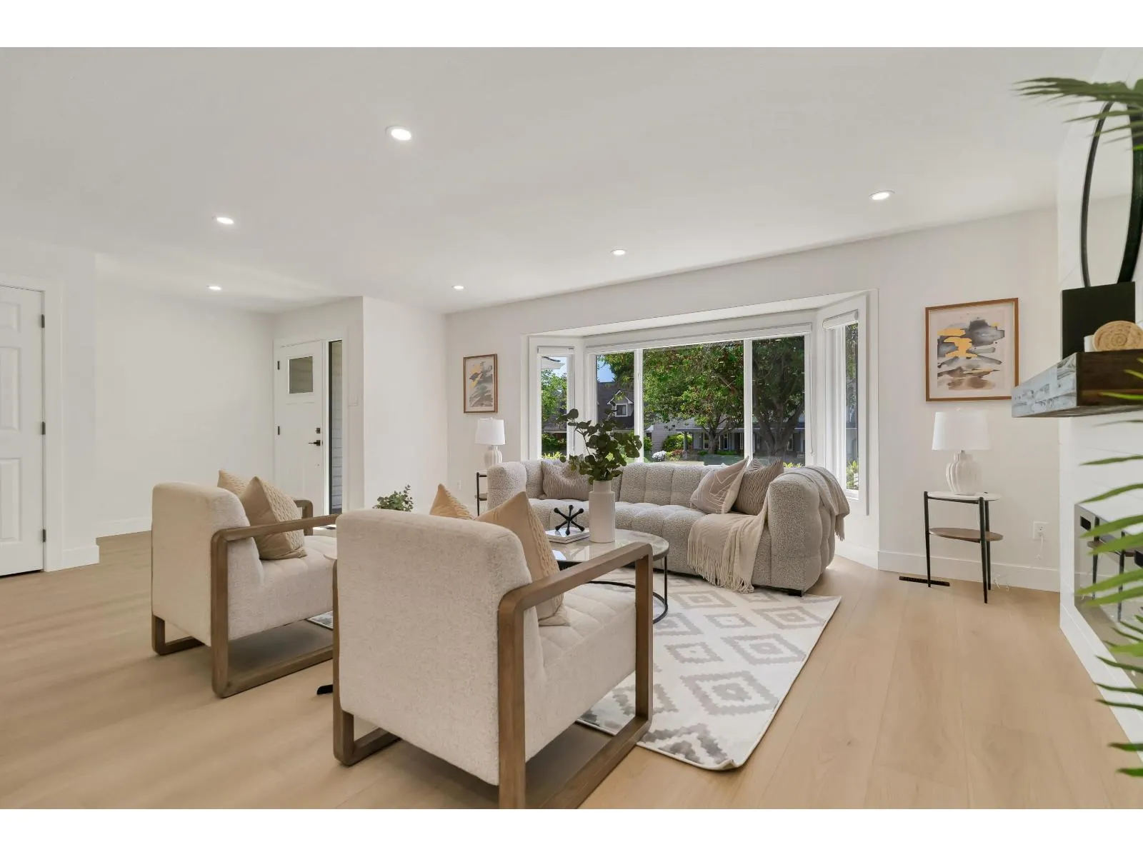 14097 16A AVENUE