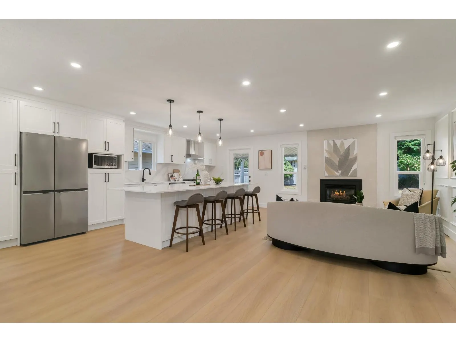 14097 16A AVENUE