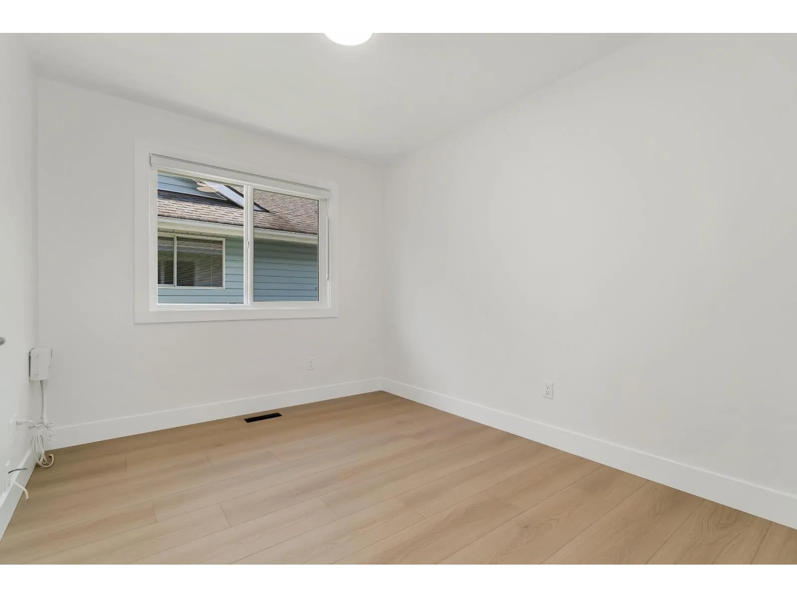 14097 16A AVENUE
