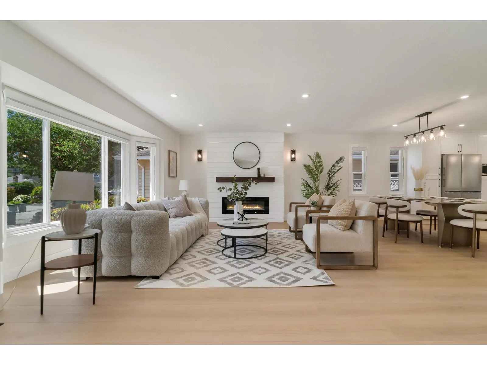14097 16A AVENUE