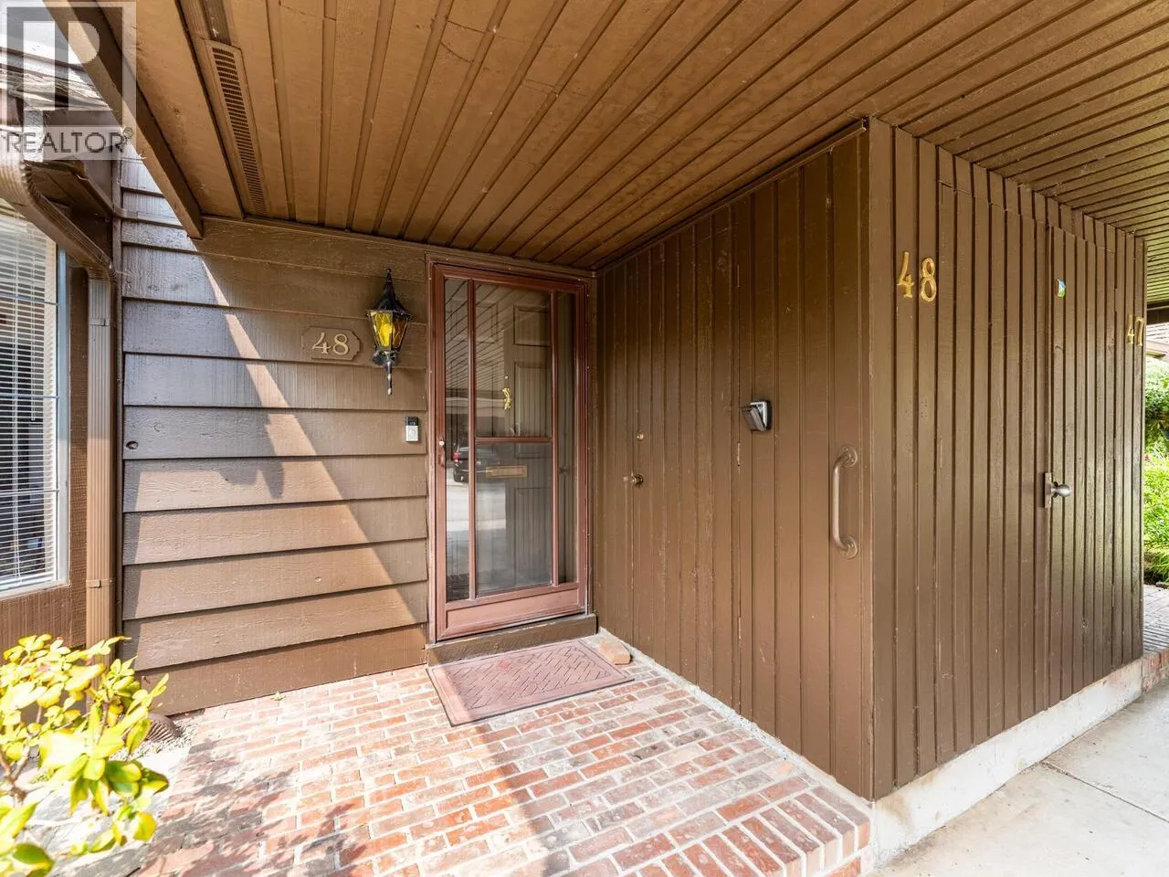 48 8111 SAUNDERS ROAD